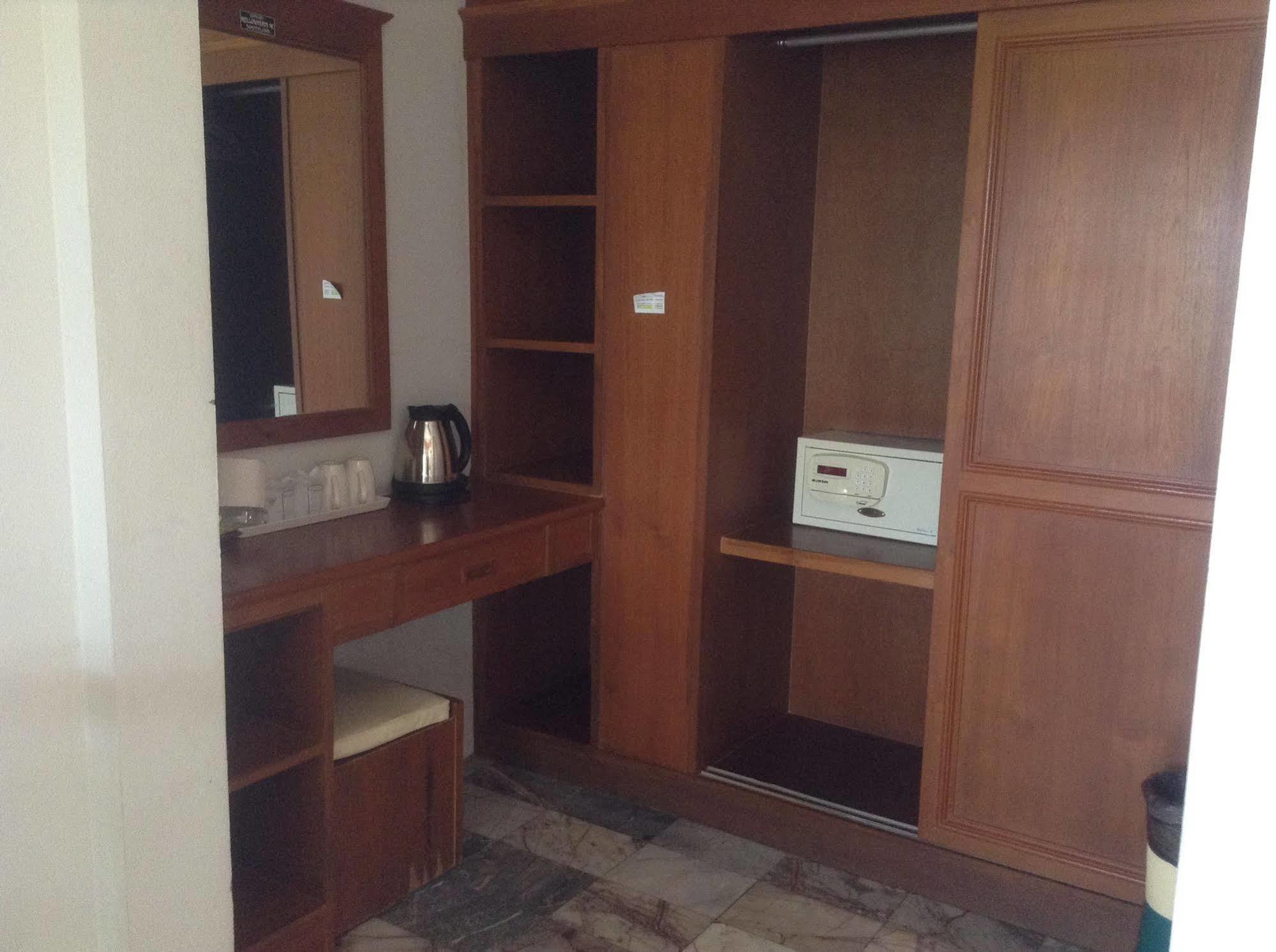 Marina Beach Resort - SHA Extra Plus Lamai Beach  Exterior foto