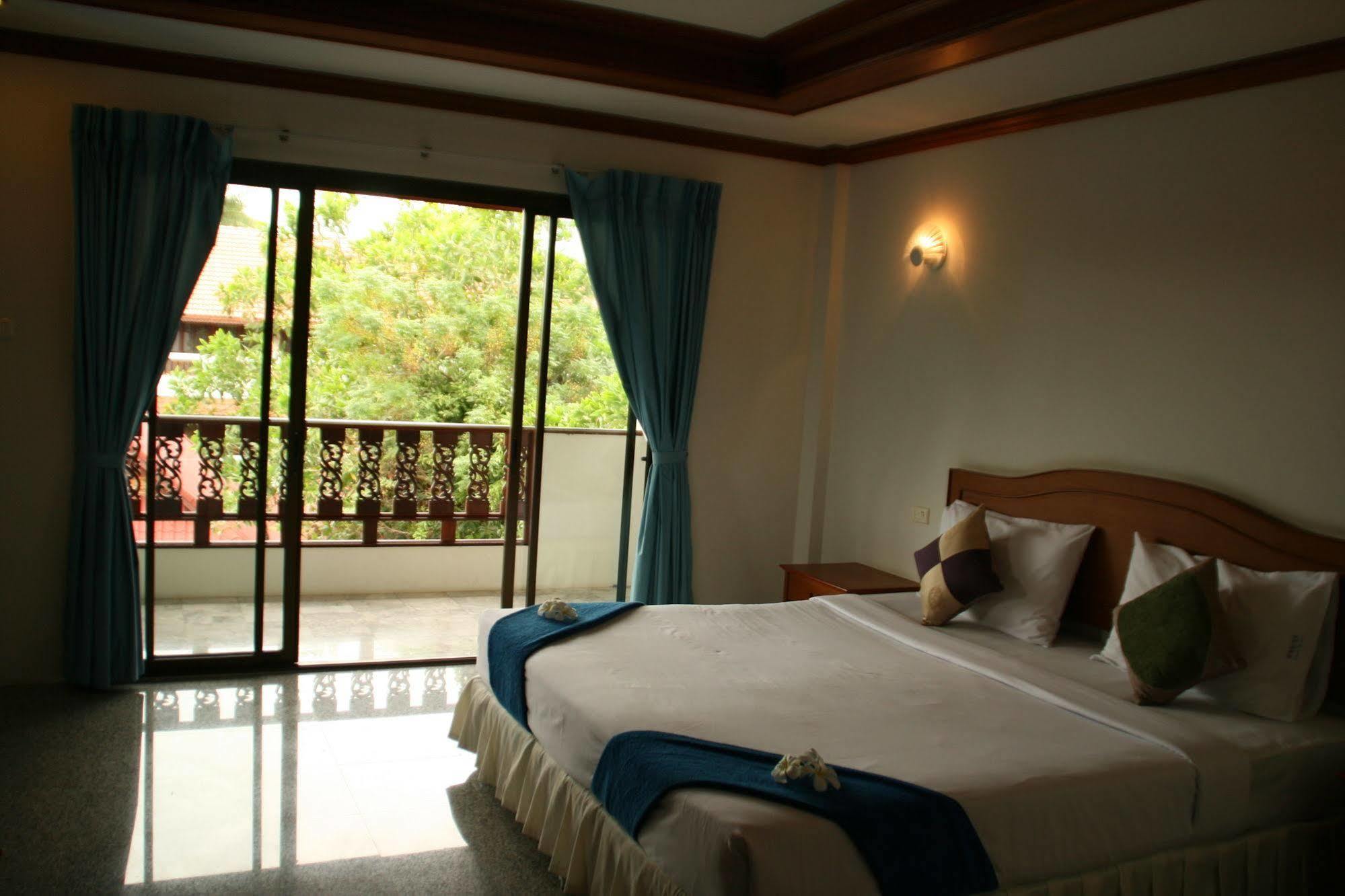 Marina Beach Resort - SHA Extra Plus Lamai Beach  Exterior foto